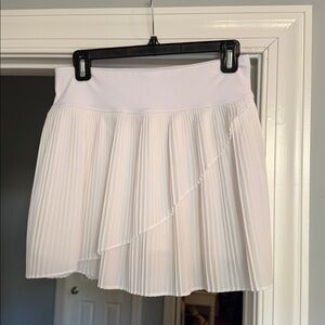 Elegant White Pleated tennis Skirt
